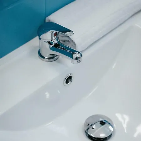 F2 Av Thermale Apartamento