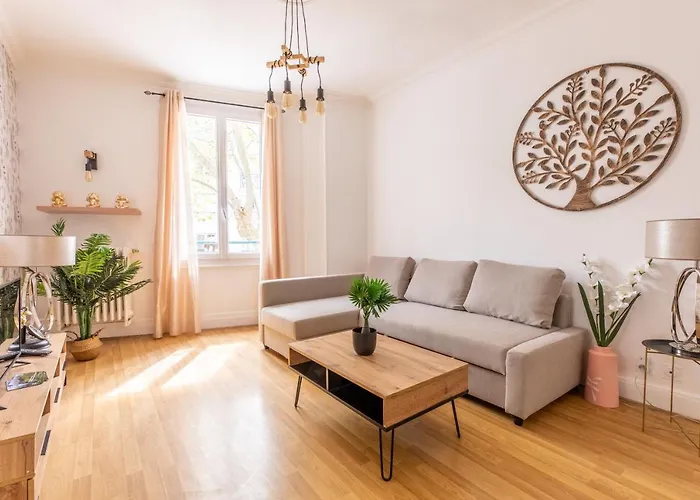 F2 Av Thermale Апартаменты Шамальер